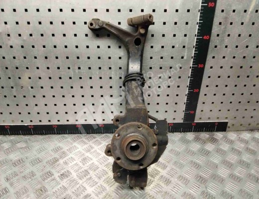 Кулак поворотный правый Audi A4 B5 (8D) 1994-1999  Audi A4 A4 B5 (8D) 1994-1999