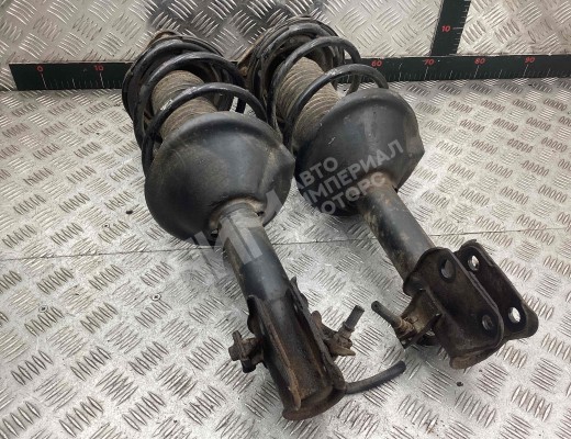 Стойка передняя правая Subaru Forester I (S10) 1997-2002  Subaru Forester Forester I (S10) 1997-2002