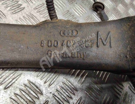 Кулак поворотный левый Volkswagen Passat B5 (3B) 1996-2000  Volkswagen Passat Passat B5 (3B) 1996-2000