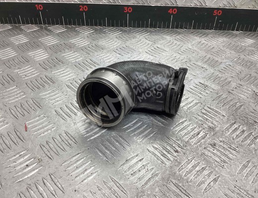 Патрубок интеркулера Volkswagen Sharan I (7M) 2003-2010 2-й рестайлинг  Volkswagen Sharan Sharan I (7M) 2003-2010 2-й рестайлинг