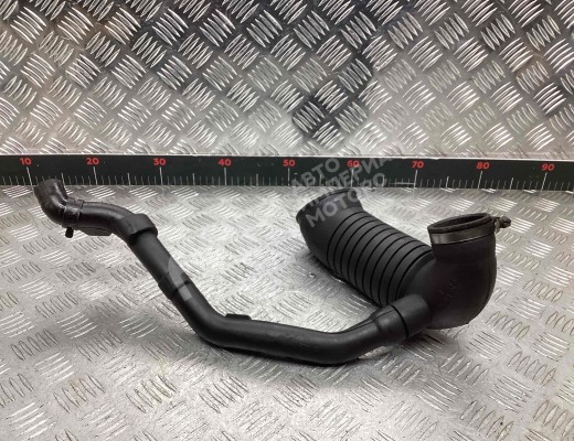 Патрубок турбины Volkswagen Passat B5 (3B) 1996-2000  Volkswagen Passat Passat B5 (3B) 1996-2000