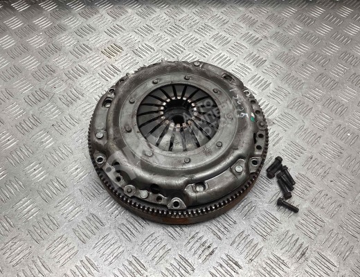 Комплект сцепления Volkswagen Caddy III (2K) 2010-2015 рестайлинг  Volkswagen Caddy Caddy III (2K) 2010-2015 рестайлинг