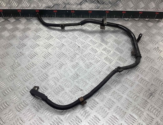 Силовой провод аккумулятора Mercedes C (W203) 2004-2007 рестайлинг  Mercedes C C (W203) 2004-2007 рестайлинг