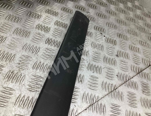 Молдинг двери передней левой Ford Focus I 2001-2005 рестайлинг  Ford Focus Focus I 2001-2005 рестайлинг