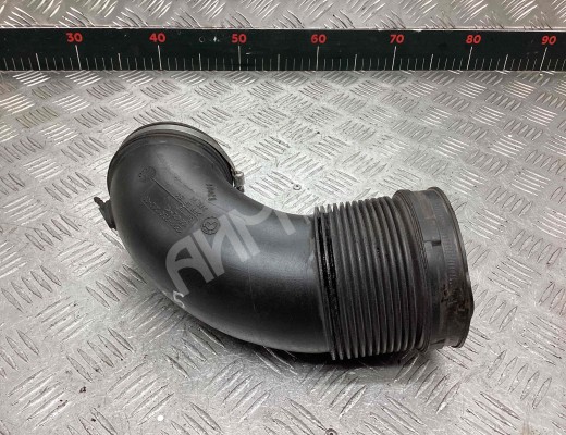 Патрубок воздушного фильтра BMW 7-Series (E65/66) 2001-2008  BMW 7-Series 7-Series (E65/66) 2001-2008