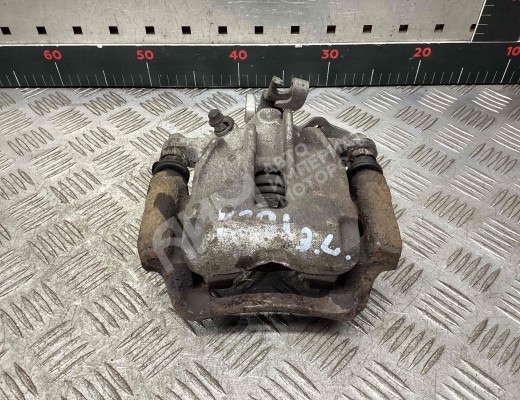 Суппорт задний левый Nissan Primastar I 2006-2014 рестайлинг  Nissan Primastar Primastar I 2006-2014 рестайлинг