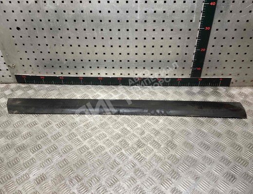 Молдинг двери передней левой Volkswagen Passat B5+ (3B) 2000-2005 рестайлинг  Volkswagen Passat Passat B5+ (3B) 2000-2005 рестайлинг