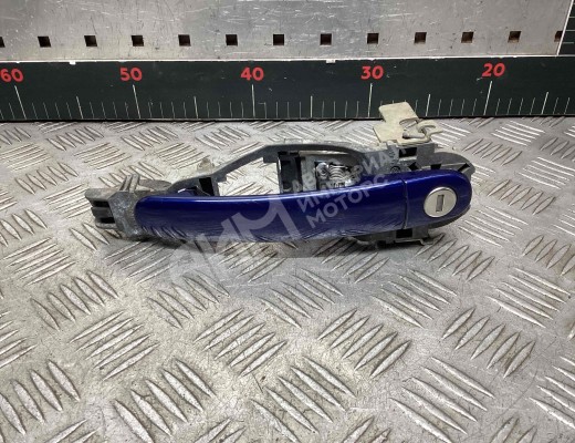 Ручка наружная передняя левая Volkswagen Passat B5+ (3B) 2000-2005 рестайлинг  Volkswagen Passat Passat B5+ (3B) 2000-2005 рестайлинг