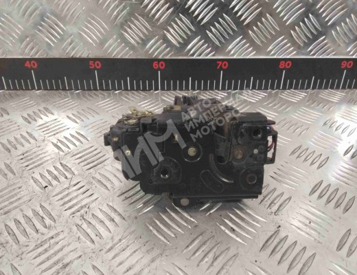 Замок двери передней левой Volkswagen Passat B5+ (3B) 2000-2005 рестайлинг  Volkswagen Passat Passat B5+ (3B) 2000-2005 рестайлинг