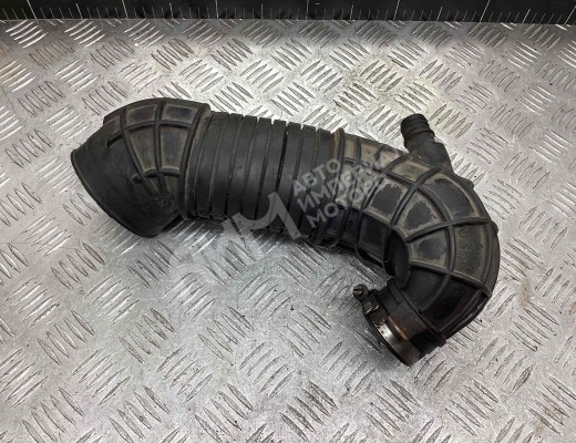 Патрубок воздушного фильтра Audi A4 B7 (8EC, 8ED) 2004-2008  Audi A4 A4 B7 (8EC, 8ED) 2004-2008