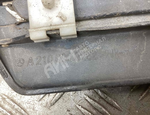 Молдинг крыла переднего правого Mercedes E (W210) 1999-2002 рестайлинг  Mercedes E E (W210) 1999-2002 рестайлинг