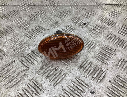 Повторитель передний левый Subaru Impreza II (GG/G11) 2000-2002  Subaru Impreza Impreza II (GG/G11) 2000-2002