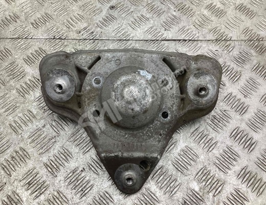 Опора амортизатора верхняя (чашка) Audi A6 C5 (4B) 2001-2004 рестайлинг  Audi A6 A6 C5 (4B) 2001-2004 рестайлинг