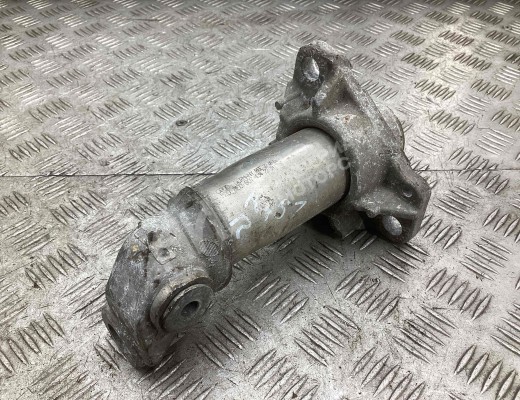 Кронштейн крепления бампера переднего Audi A4 B6 (8EC, 8E5) 2000-2004  Audi A4 A4 B6 (8EC, 8E5) 2000-2004