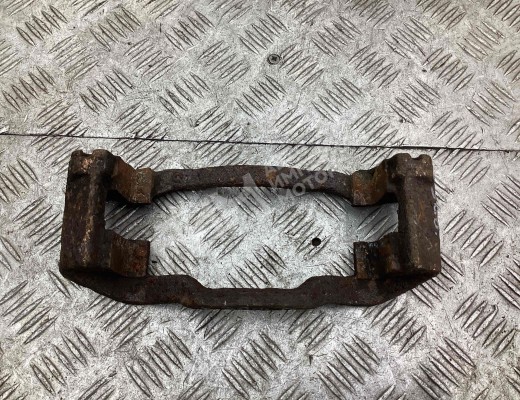 Скоба суппорта переднего Iveco Daily III 1999-2006  Iveco Daily Daily III 1999-2006