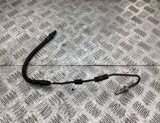 Трубка сцепления Volkswagen Passat B5+ (3B) 2000-2005 рестайлинг  Volkswagen Passat Passat B5+ (3B) 2000-2005 рестайлинг