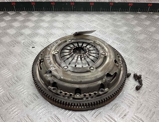 Комплект сцепления Volkswagen Touran I (1T) 2003-2006  Volkswagen Touran Touran I (1T) 2003-2006