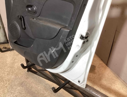 Дверь передняя правая Dacia Sandero II (B52) 2013-2020  Dacia Sandero Sandero II (B52) 2013-2020