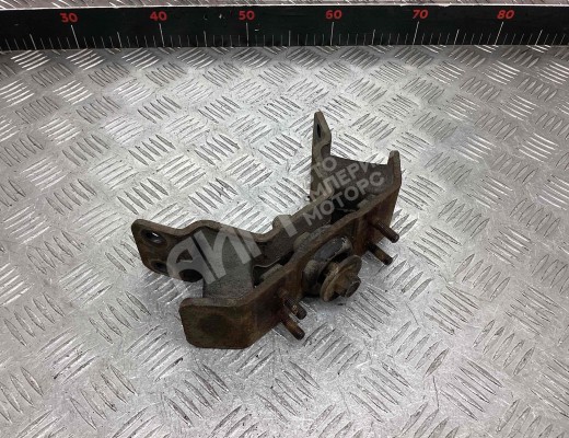 Подушка крепления КПП Kia Sorento I (JC/BL) 2002-2006  Kia Sorento Sorento I (JC/BL) 2002-2006