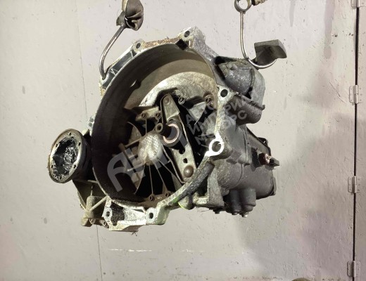 КПП механическая (МКПП) 6-ступенчатая Volkswagen Passat B6 (3C) 2005-2010  Volkswagen Passat Passat B6 (3C) 2005-2010