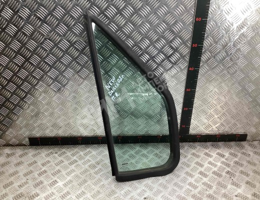 Форточка передняя правая Iveco Daily III 1999-2006  Iveco Daily Daily III 1999-2006