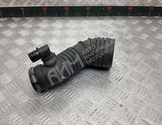 Патрубок воздушного фильтра Audi A6 C5 (4B) 2001-2004 рестайлинг  Audi A6 A6 C5 (4B) 2001-2004 рестайлинг