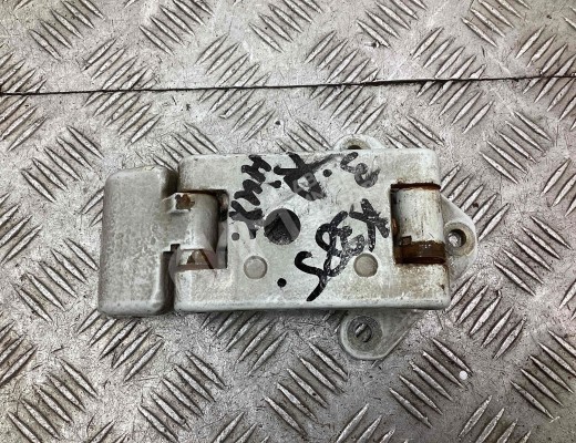 Петля двери задней правой Iveco Daily III 1999-2006  Iveco Daily Daily III 1999-2006