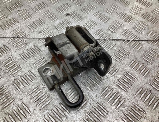 Петля двери передней правой Volkswagen Touran I (1T) 2003-2006  Volkswagen Touran Touran I (1T) 2003-2006