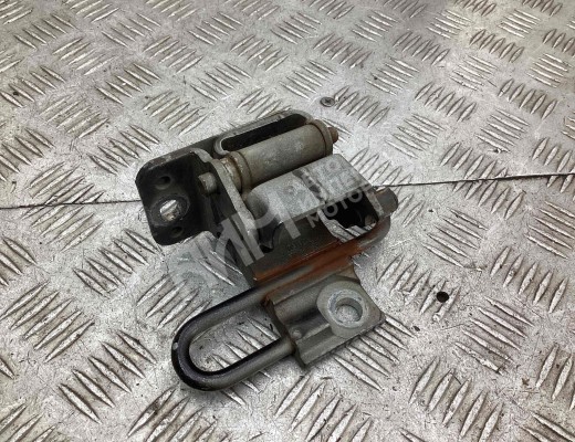 Петля двери передней левой Volkswagen Touran I (1T) 2003-2006  Volkswagen Touran Touran I (1T) 2003-2006