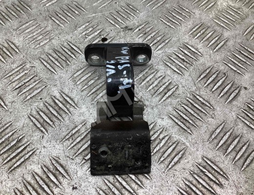 Петля крышки багажника Volkswagen Passat B4 (3A) 1993-1997  Volkswagen Passat Passat B4 (3A) 1993-1997