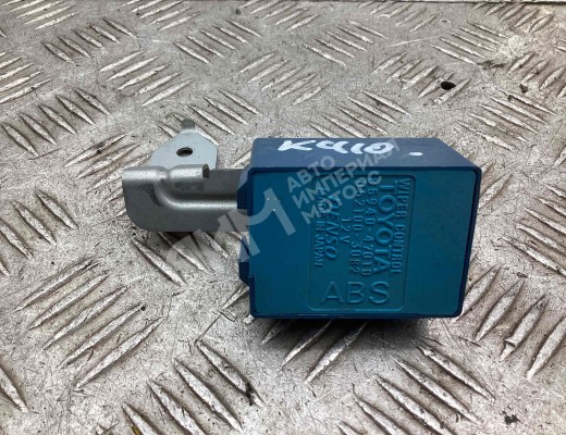 Реле стеклоочистителей (дворников) Toyota Prius II (XW20) 2005-2009 рестайлинг  Toyota Prius Prius II (XW20) 2005-2009 рестайлинг