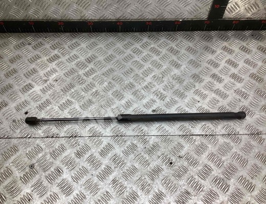 Амортизатор крышки багажника (3-5 двери) Opel Vectra C 2005-2009 рестайлинг  Opel Vectra Vectra C 2005-2009 рестайлинг