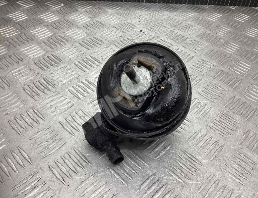 Подушка крепления двигателя Audi A6 C5 (4B) 2001-2004 рестайлинг  Audi A6 A6 C5 (4B) 2001-2004 рестайлинг