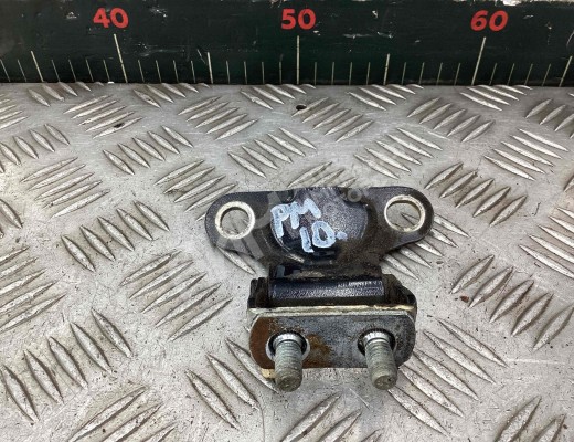 Петля крышки багажника Toyota Avensis III (T270) 2008-2015  Toyota Avensis Avensis III (T270) 2008-2015