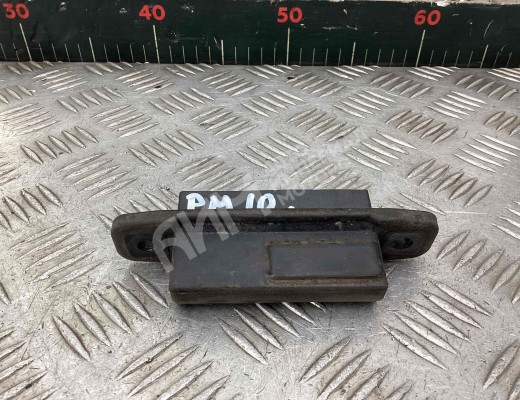 Кнопка открытия багажника Toyota Avensis III (T270) 2008-2015  Toyota Avensis Avensis III (T270) 2008-2015