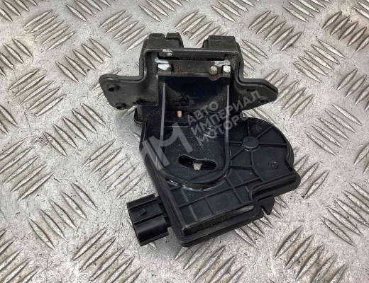 Замок багажника Toyota Avensis III (T270) 2008-2015  Toyota Avensis Avensis III (T270) 2008-2015