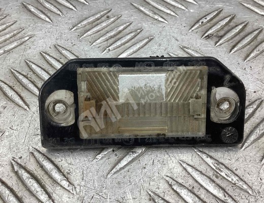 Подсветка номера Volkswagen Passat B5 (3B) 1996-2000  Volkswagen Passat Passat B5 (3B) 1996-2000