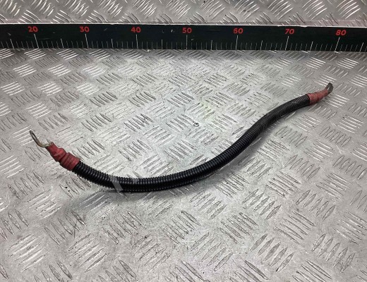 Плюсовой провод аккумулятора BMW X5 (E53) 1999-2003  BMW X5 X5 (E53) 1999-2003