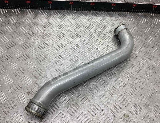 Патрубок интеркулера BMW X5 (E53) 1999-2003  BMW X5 X5 (E53) 1999-2003