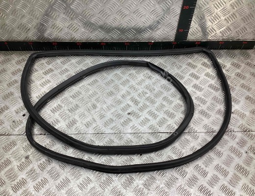 Уплотнитель двери задней левой Hyundai Terracan (HP) 2001-2007  Hyundai Terracan Terracan (HP) 2001-2007