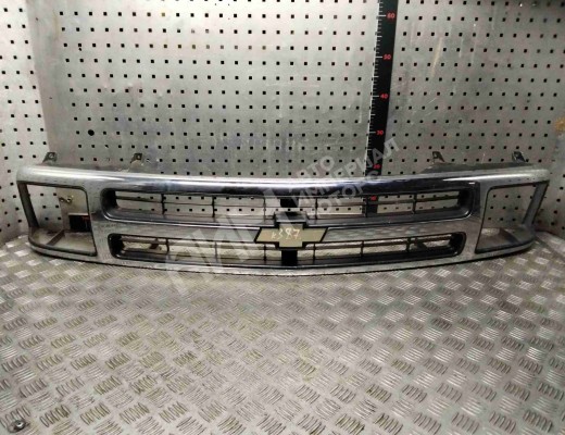 Решетка радиатора Chevrolet Blazer II (S15) 1994-2005  Chevrolet Blazer Blazer II (S15) 1994-2005