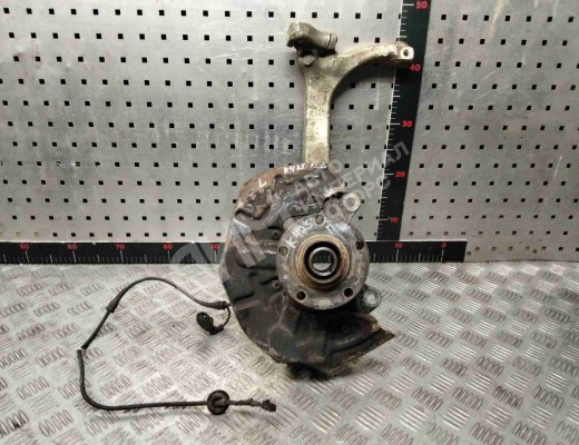 Кулак поворотный левый Audi A4 B6 (8EC, 8E5) 2000-2004  Audi A4 A4 B6 (8EC, 8E5) 2000-2004