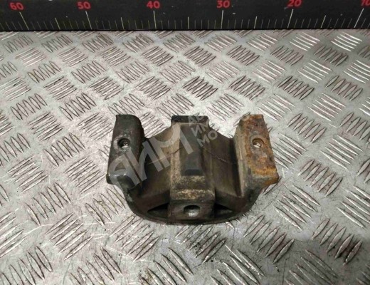Подушка крепления двигателя Volkswagen Transporter T5 (7H) 2003-2015  Volkswagen Transporter Transporter T5 (7H) 2003-2015