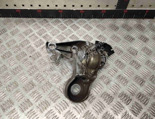 Кронштейн стабилизатора Audi A4 B6 (8EC, 8E5) 2000-2004  Audi A4 A4 B6 (8EC, 8E5) 2000-2004