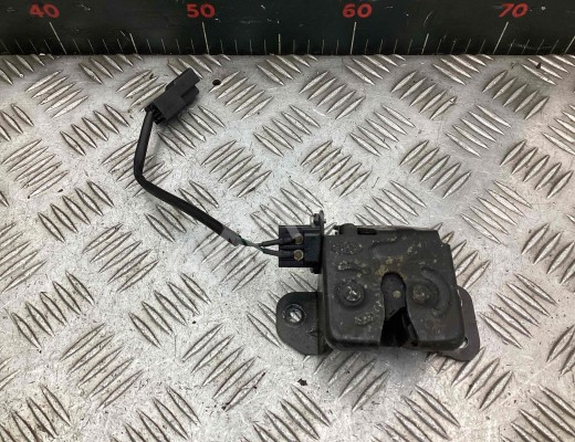 Замок стекла двери багажника Kia Sportage II (JE) 2004-2008  Kia Sportage Sportage II (JE) 2004-2008