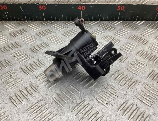Кнопка открытия багажника Opel Zafira A 2003-2005 рестайлинг  Opel Zafira Zafira A 2003-2005 рестайлинг