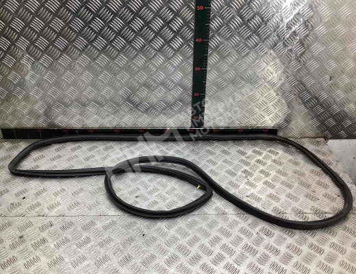 Уплотнитель двери задней правой Hyundai Terracan (HP) 2001-2007  Hyundai Terracan Terracan (HP) 2001-2007