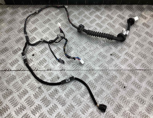 Проводка двери задней правой Hyundai Terracan (HP) 2001-2007  Hyundai Terracan Terracan (HP) 2001-2007