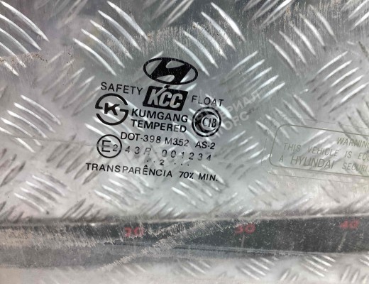 Стекло двери передней правой Hyundai Terracan (HP) 2001-2007  Hyundai Terracan Terracan (HP) 2001-2007