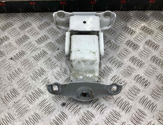 Петля двери задней правой Renault Trafic II 2001-2014  Renault Trafic Trafic II 2001-2014